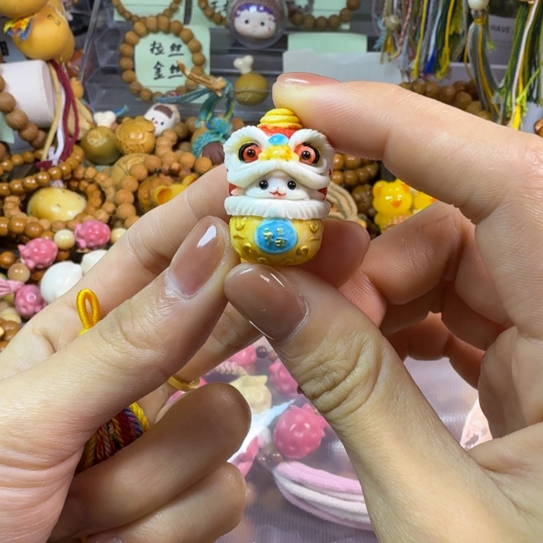 吊坠猴头核桃鹿角根付