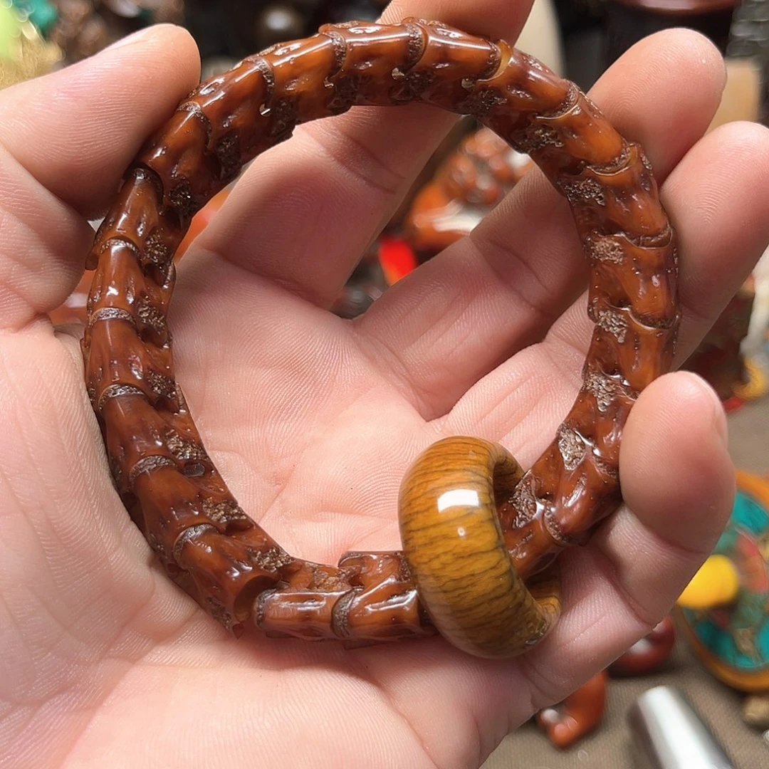 滴血莲花菩提吊坠E****6好物推荐如图所示