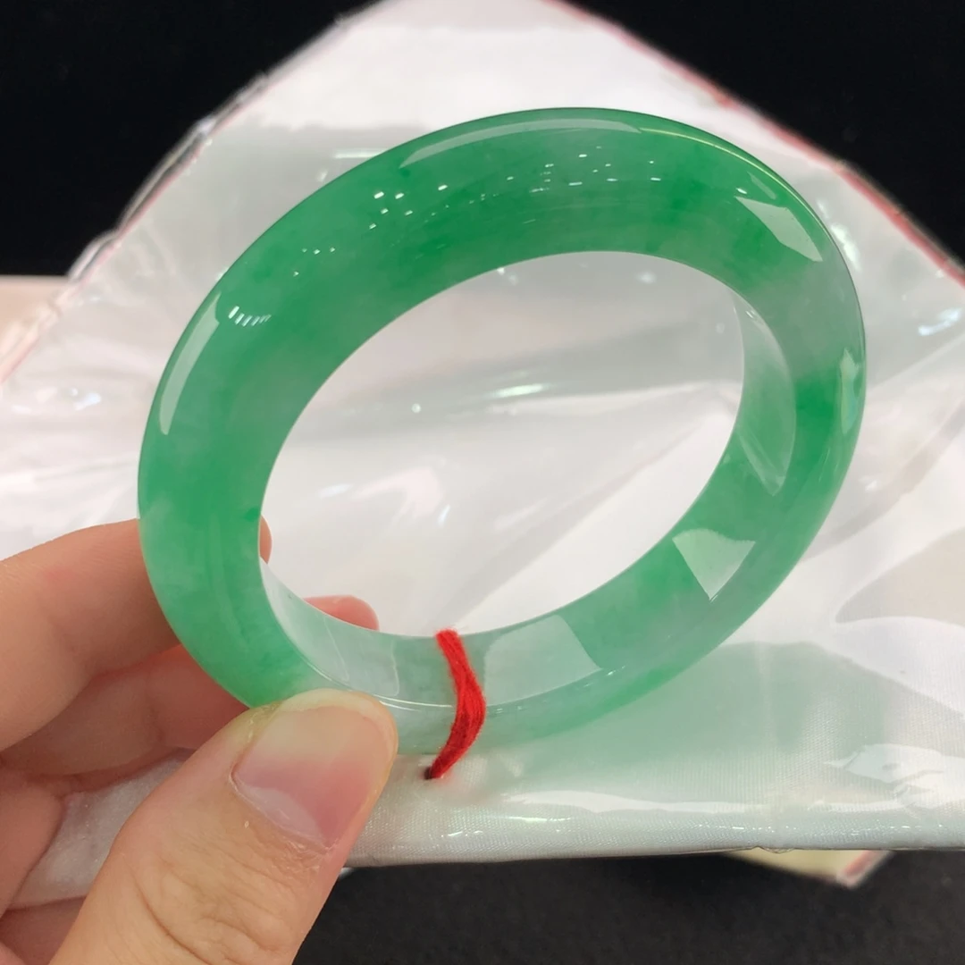 翡翠手镯未镶嵌1005