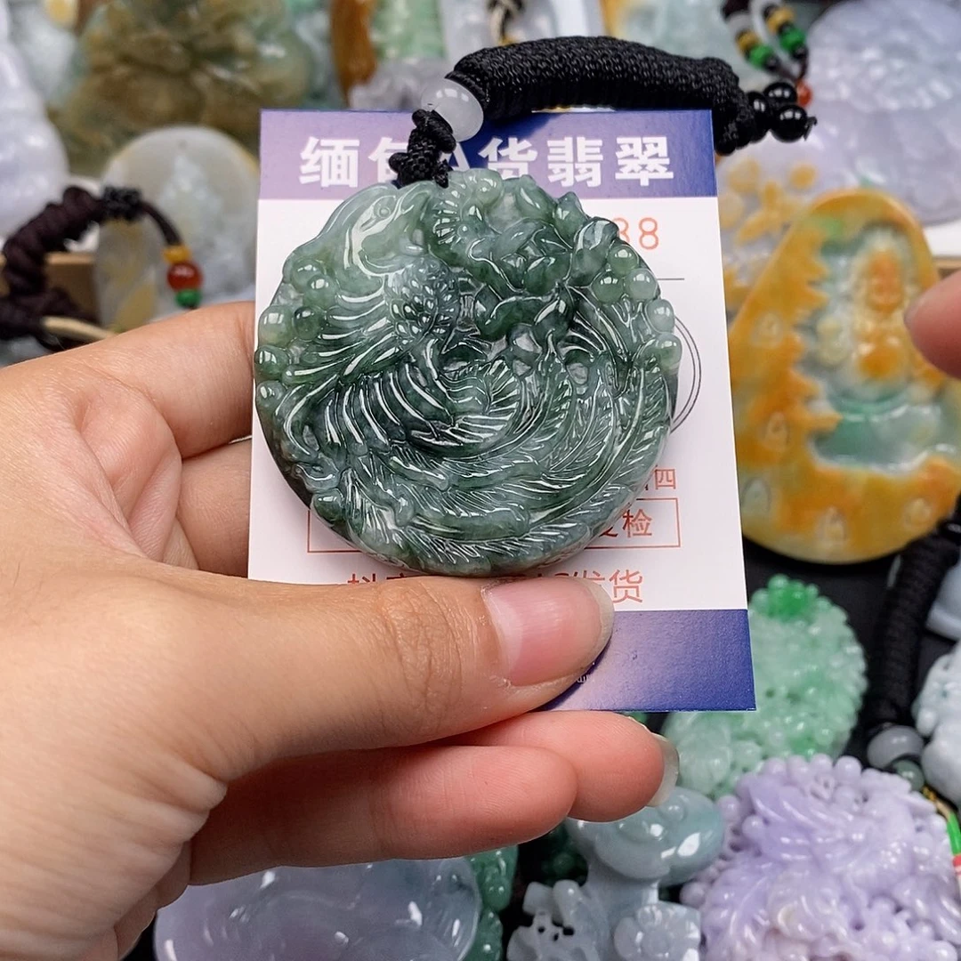 吊坠(不含链)未镶嵌翡翠