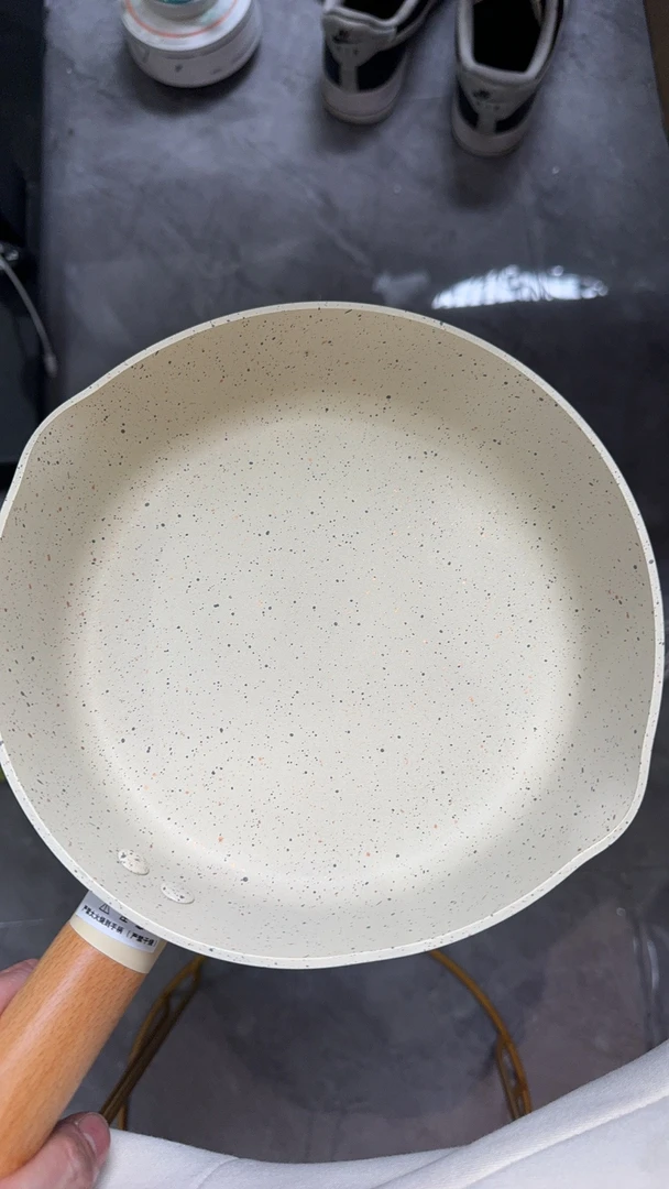 99新  平底锅煎锅未使用标品#QT262