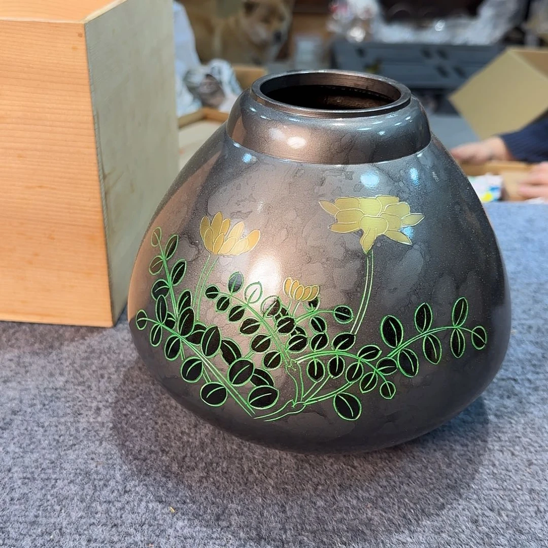 金属中古艺术工艺美术品