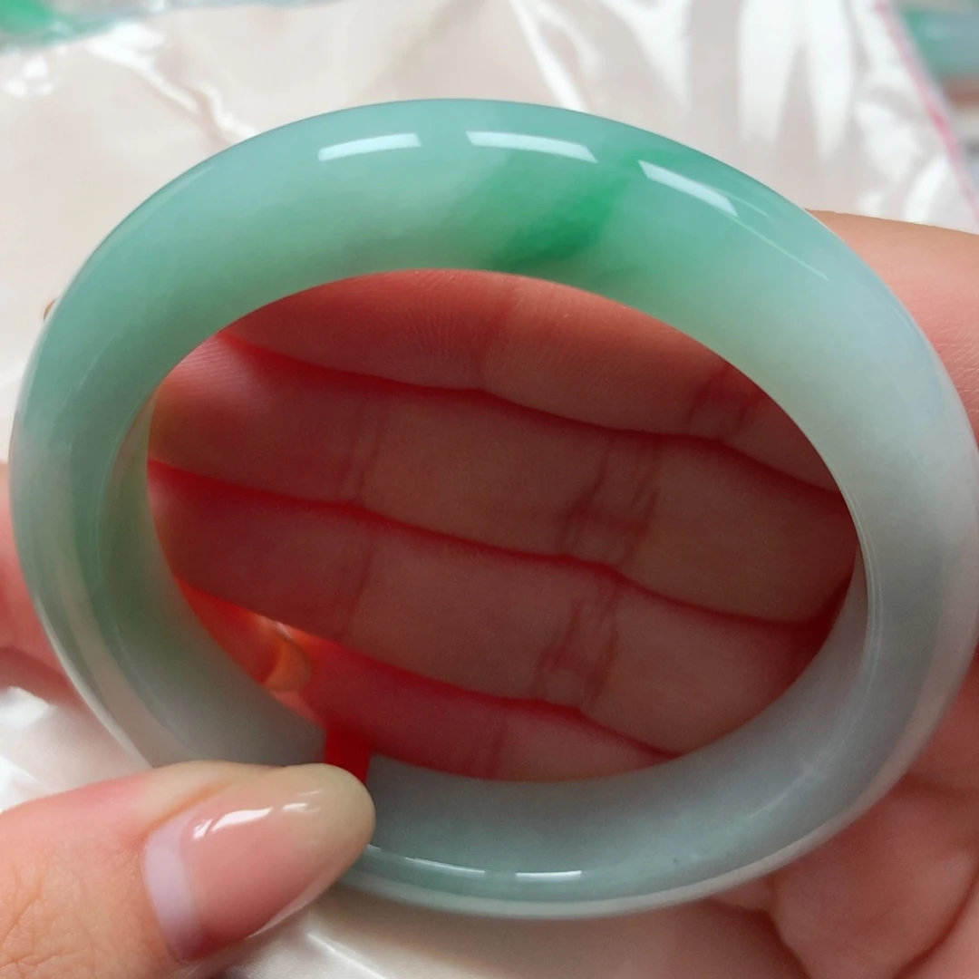 翡翠未镶嵌手镯4绿底飘花