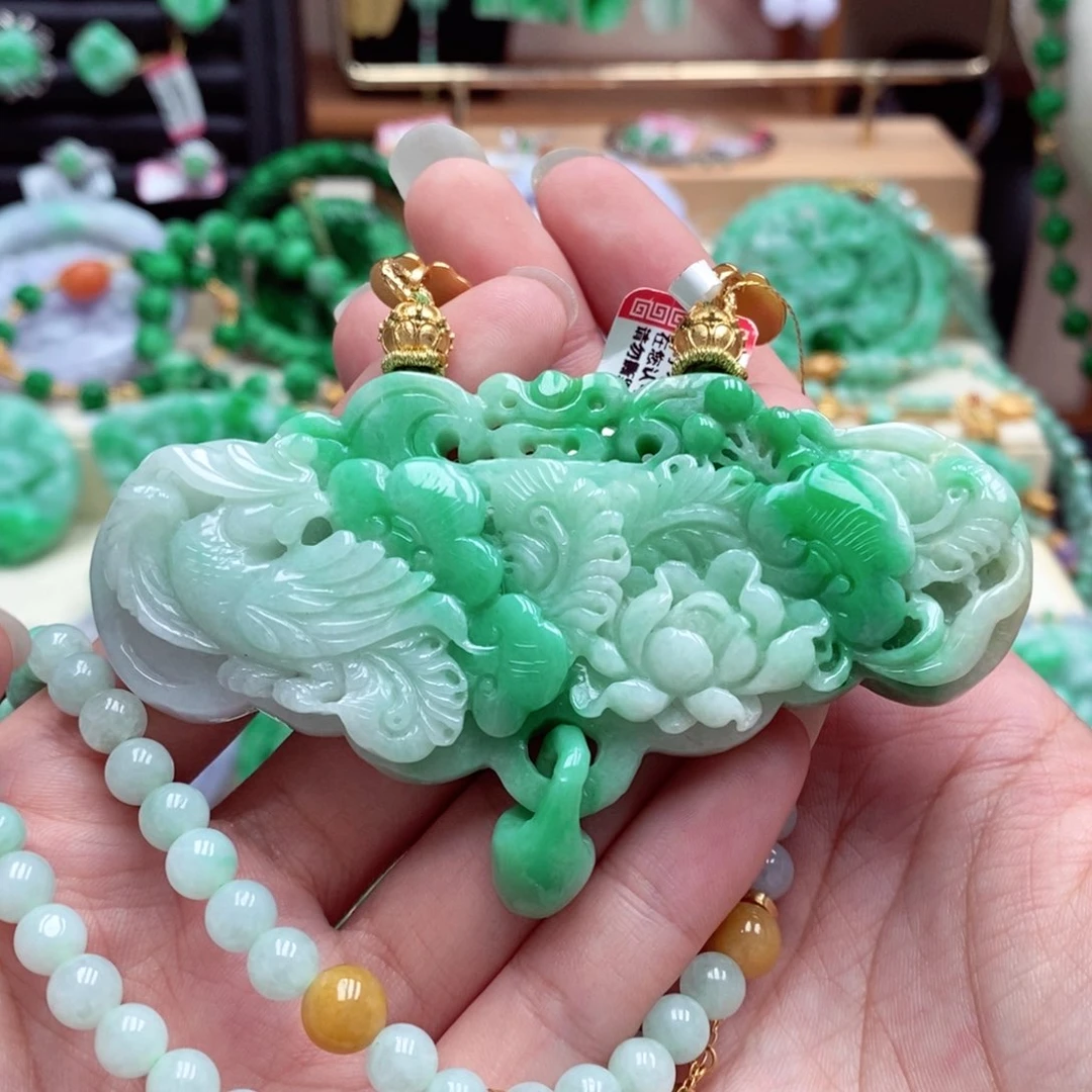 颈饰未镶嵌翡翠翡翠