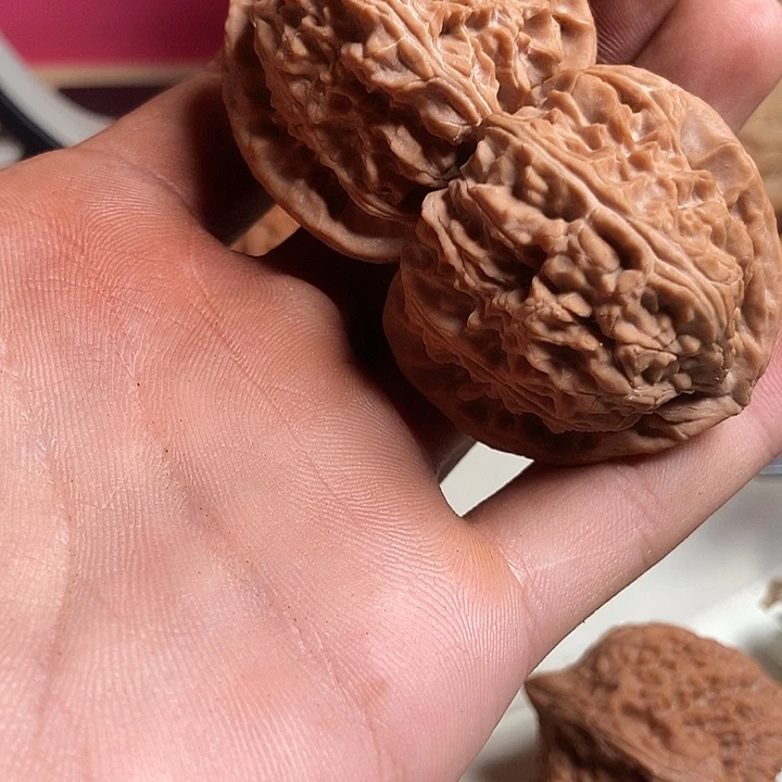 跳***核吊坠文玩核桃狮子