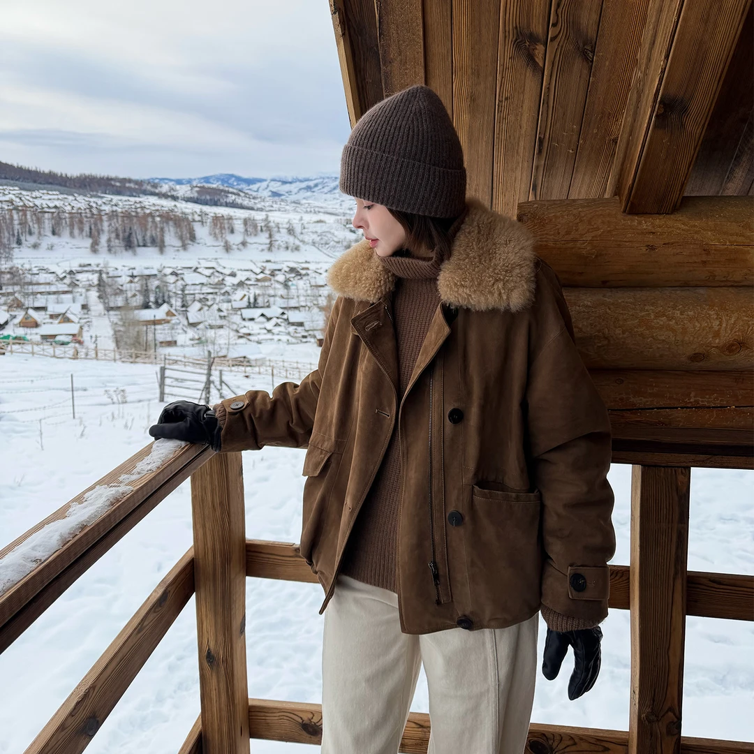 LAZYVISION 进口小牛反绒带毛领短款女士外套ZMD-34053