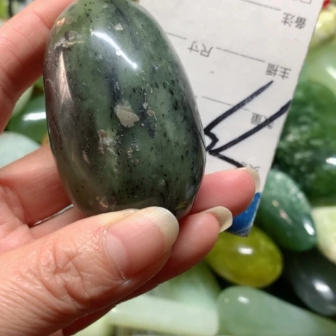 蛇纹石玉手把件未镶嵌
