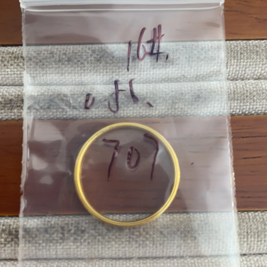 克重0.56 20号 碎冰冰戒指 足金999