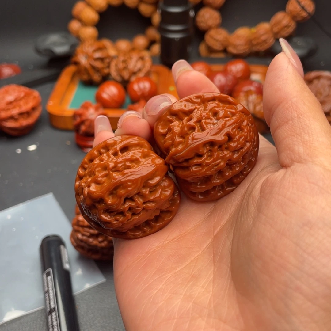 把件文玩核桃白狮子