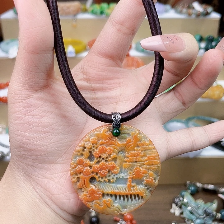 翡翠未镶嵌手链吊坠