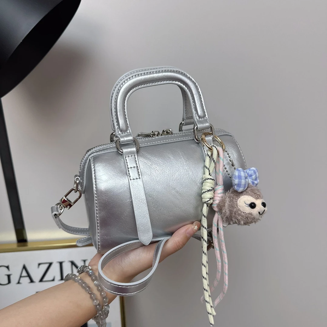 2025新款夏季时尚洋气高级感女包枕头包波士顿包手提单肩斜挎包