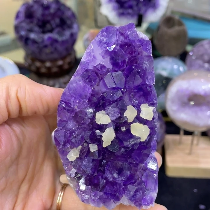 紫晶大型摆件（非配饰）未镶嵌