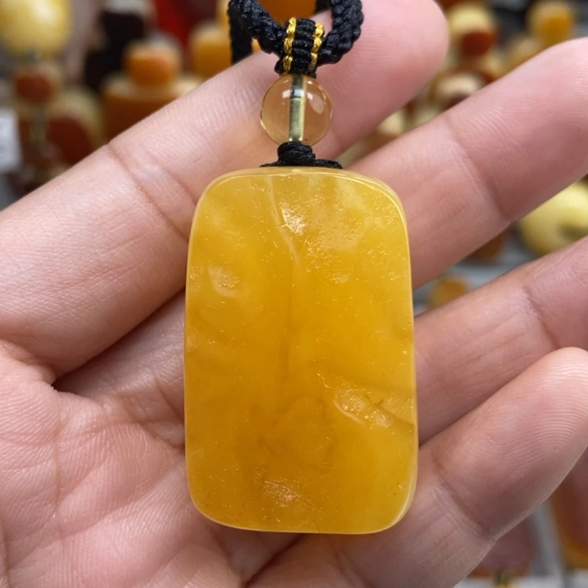 【闪购商品】琥珀颈饰未镶嵌