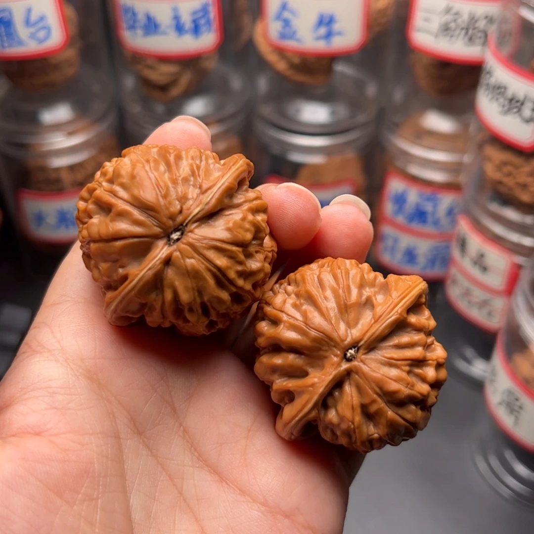 万***成把件文玩核桃42凤凰台