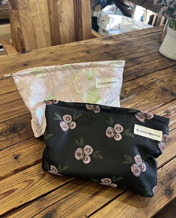 新款韩版气质提花立体刺绣化妆包HZB0625