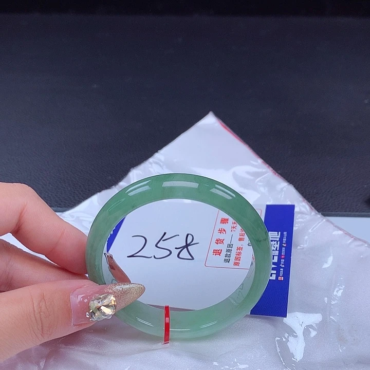 翡翠手镯未镶嵌手镯100075