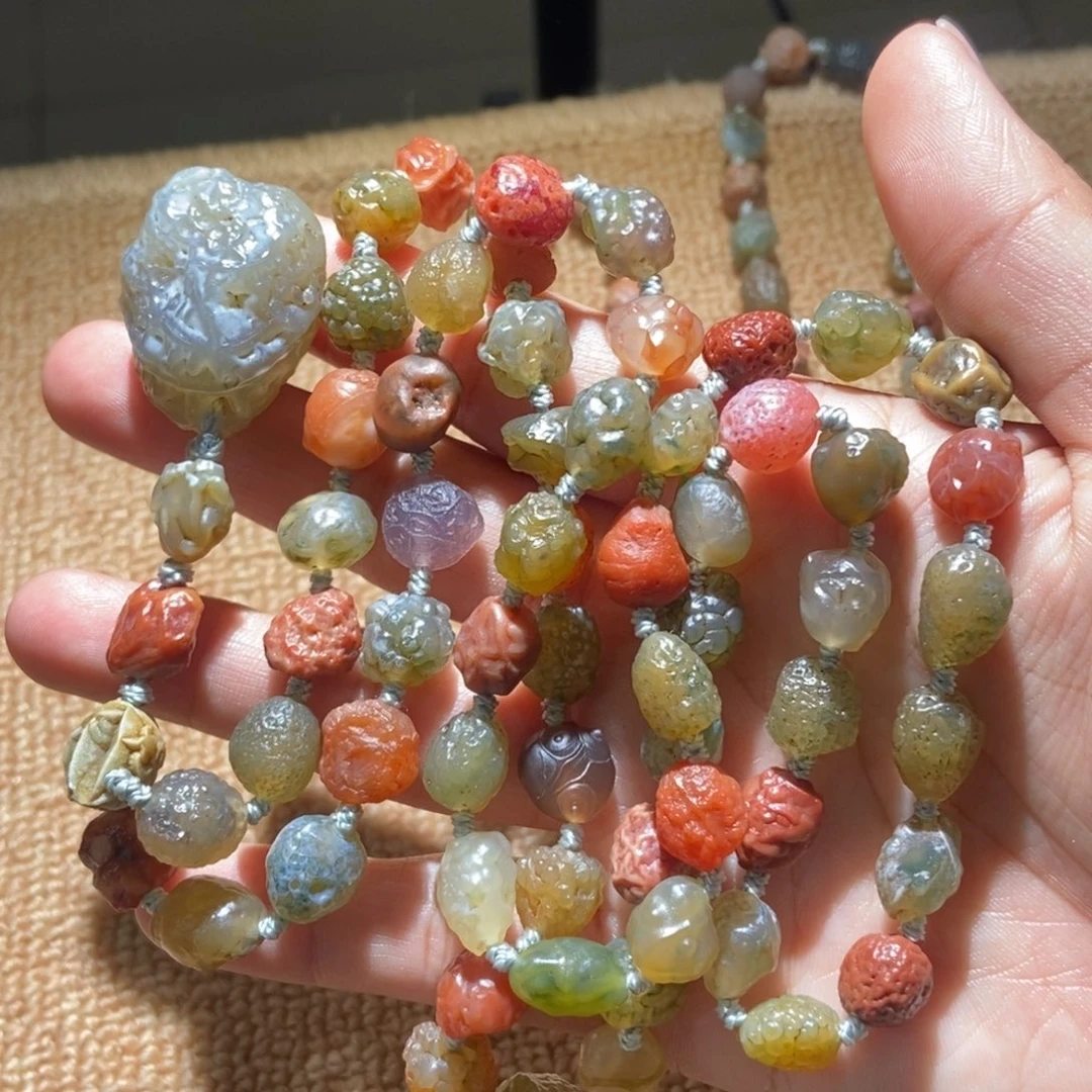 小***闪阿拉善筋脉石的喔喔