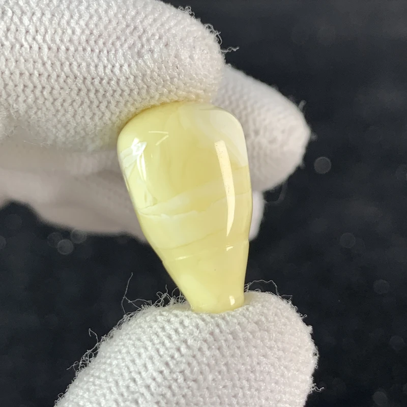 S1069原矿俄料尺寸12.7*21.5mm蜜蜡三通佛头单颗文玩配饰微瑕放漏