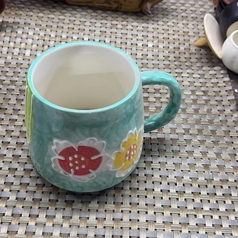 微瑕，不能明火，400毫升黑点绿