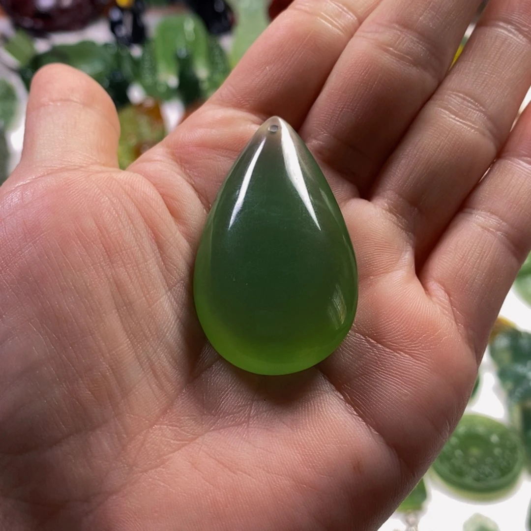 蛇纹石玉颈饰未镶嵌只****气