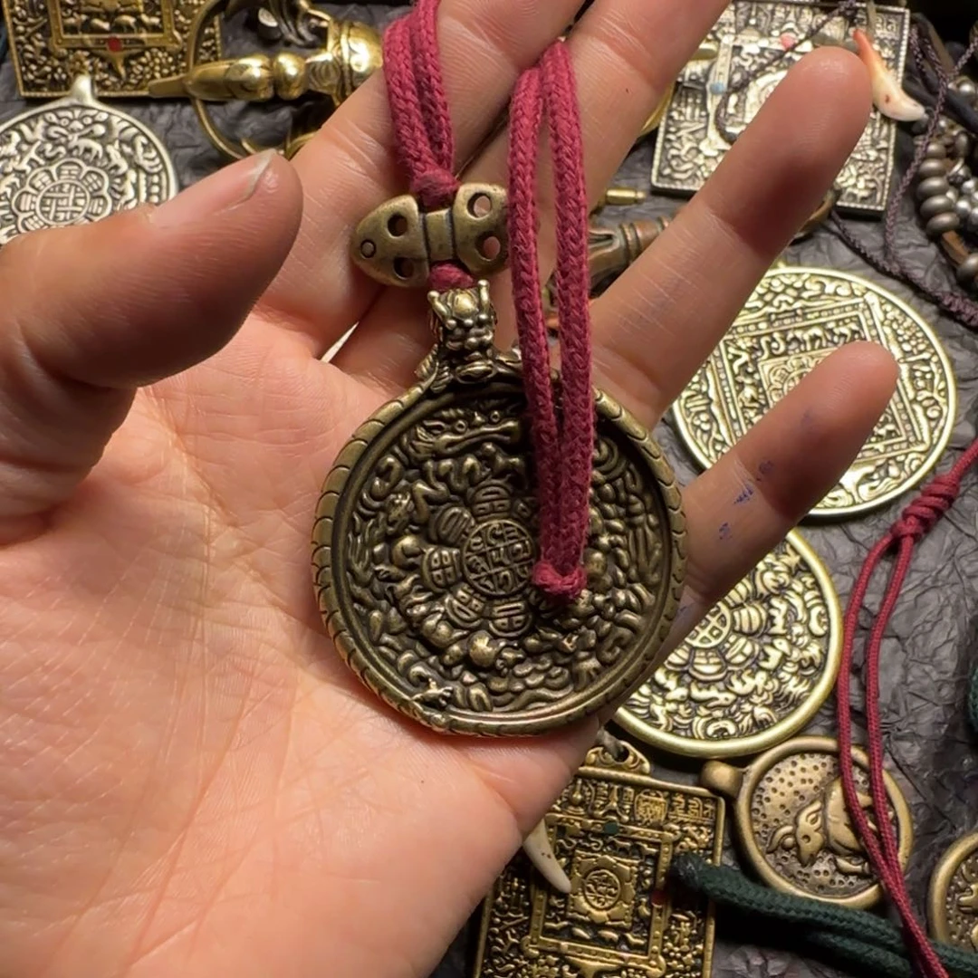 泥塑浩*精品店等多项经营管理工作