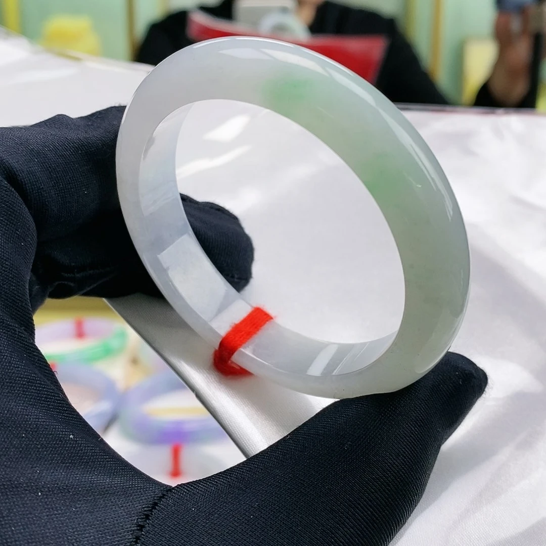 【闪购商品】未镶嵌手镯翡翠