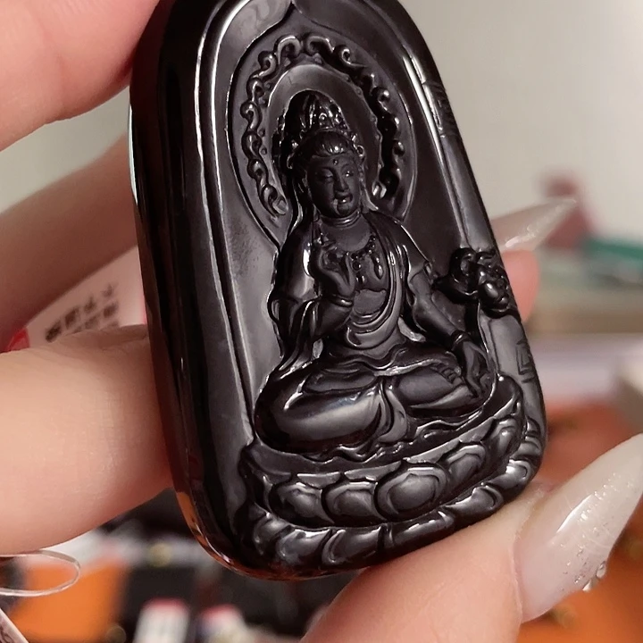 翡翠挂件未镶嵌闯*东