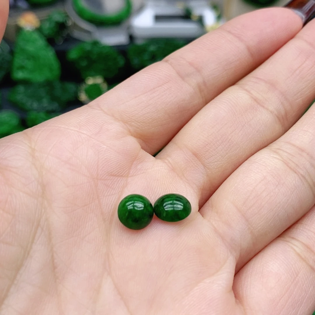 翡翠未镶嵌颈饰蛋面