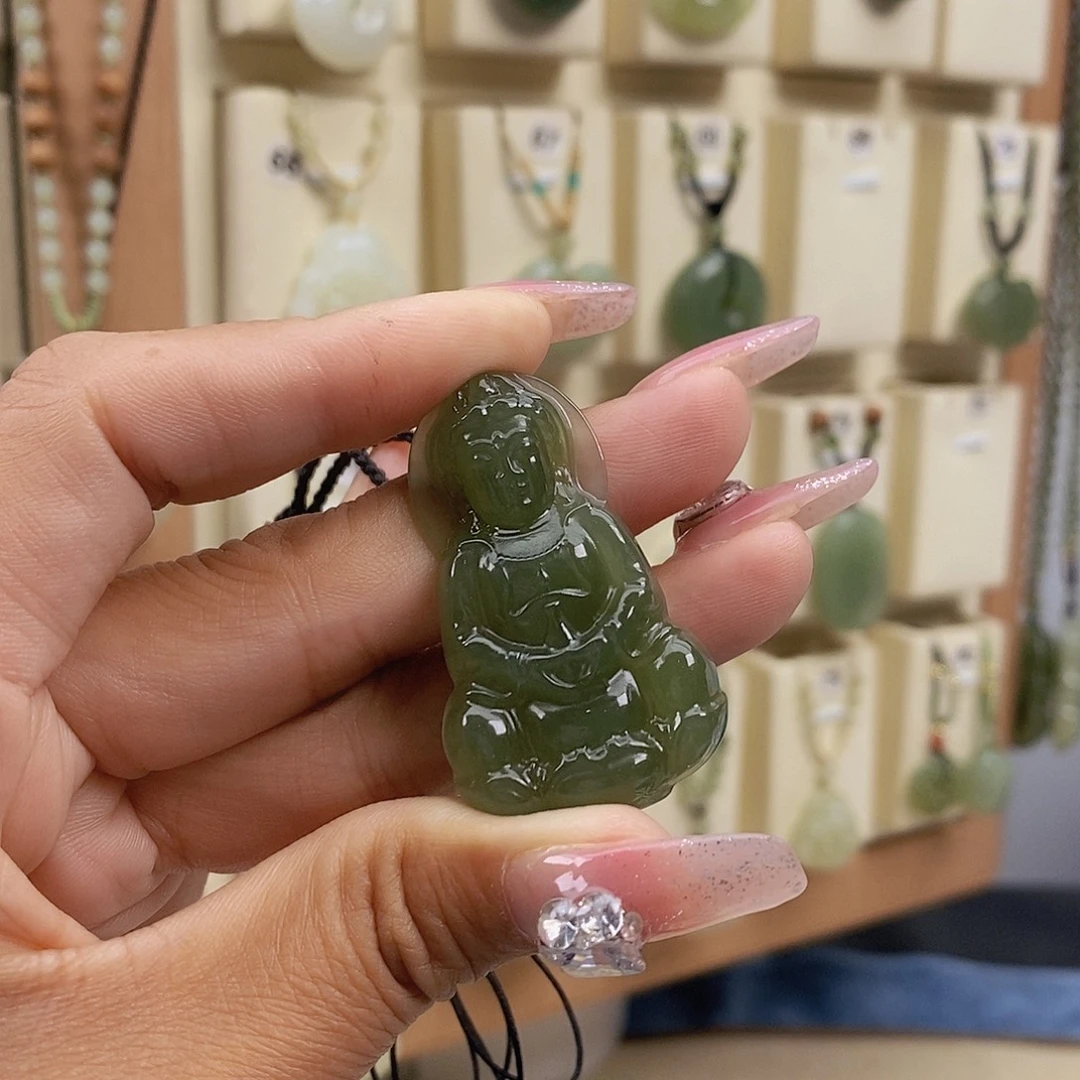 后***期颈饰未镶嵌和田玉