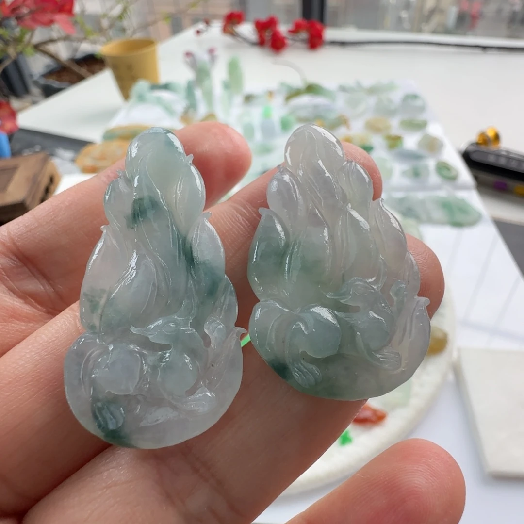 定制翡翠未镶嵌文**俞定制翡翠毛货不退不换