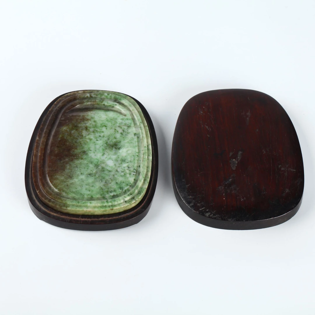 lot 38 清代 蓝田玉砚 石器 木器