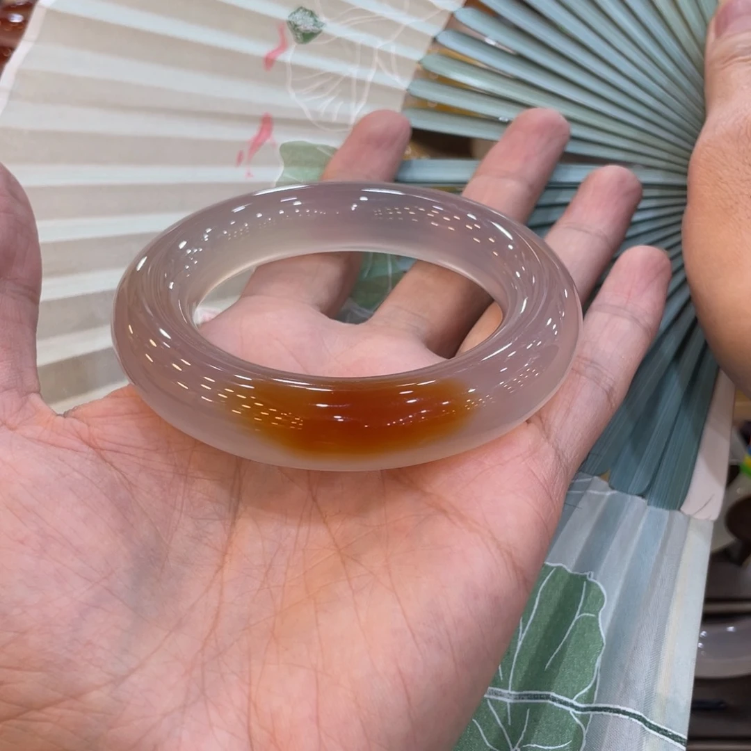 玛瑙/玉髓手镯未镶嵌不*就