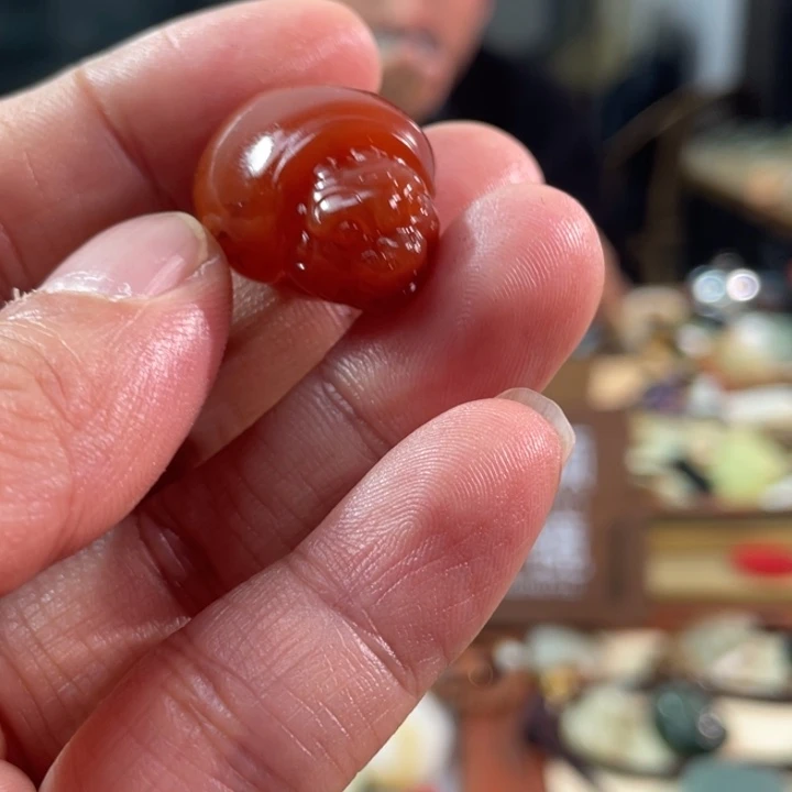 颈饰未镶嵌南红玛瑙