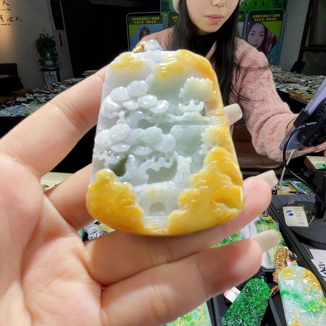 颈饰未镶嵌翡翠一