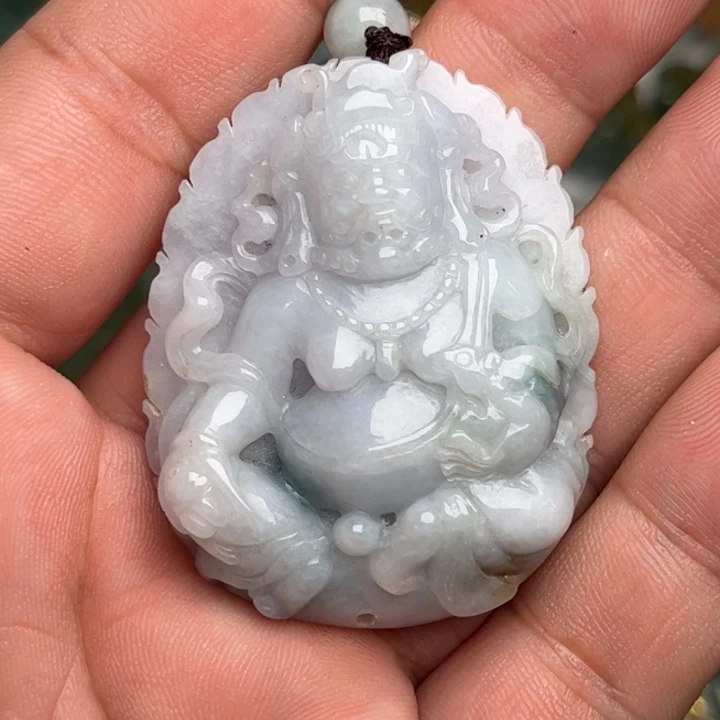 翡翠未镶嵌颈饰黄财神