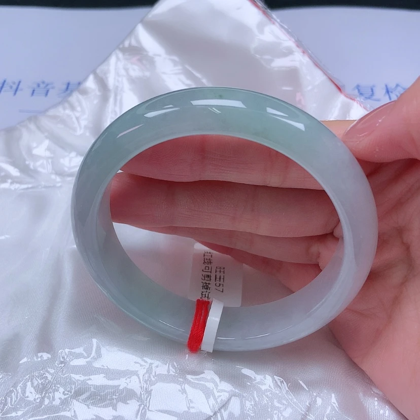 【闪购商品】未镶嵌手镯翡翠