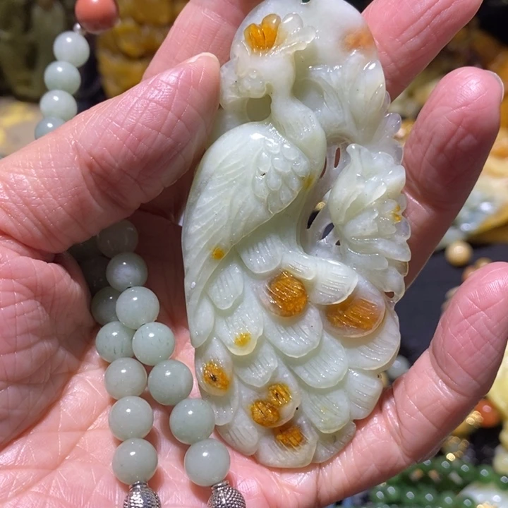 蛇纹石玉岫玉吊坠未镶嵌