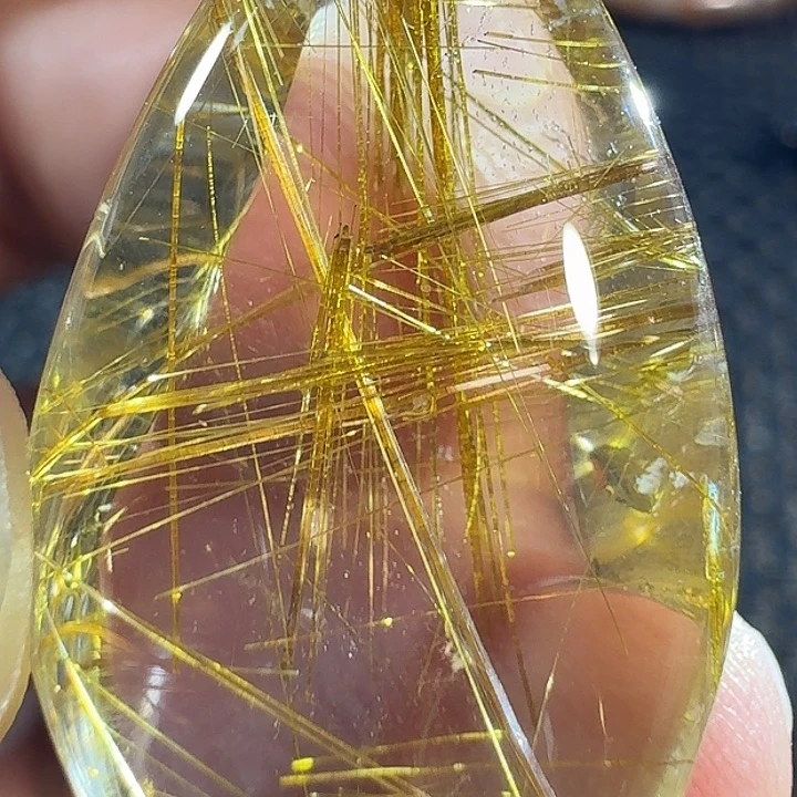 未镶嵌颈饰水晶高****娇