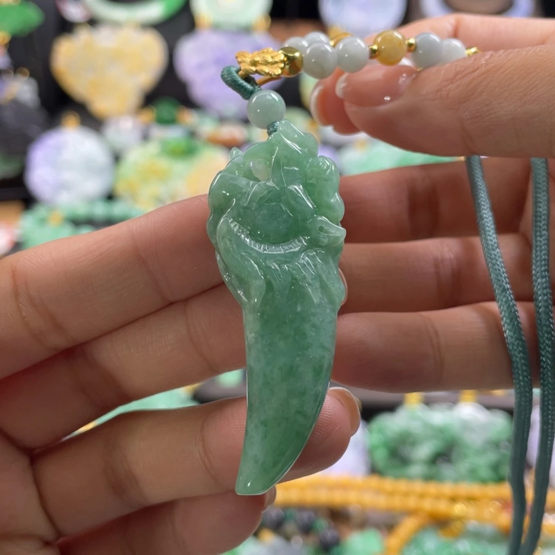 翡翠未镶嵌颈饰代编织