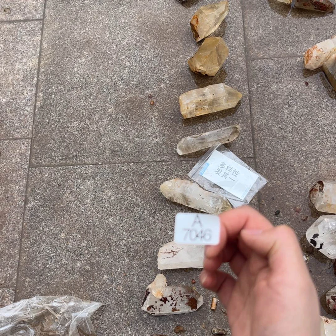 【闪购商品】未镶嵌水晶大型摆件（非配饰）多样性发其一