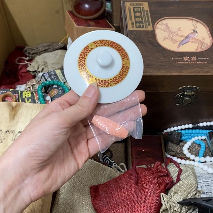 瓷片哈中古工艺品一件