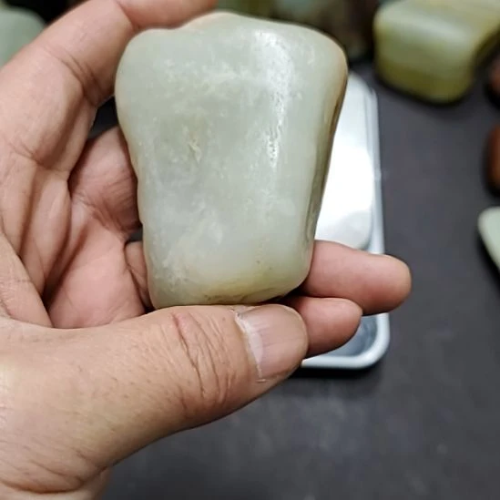 和田玉（糖玉）未镶嵌挂件