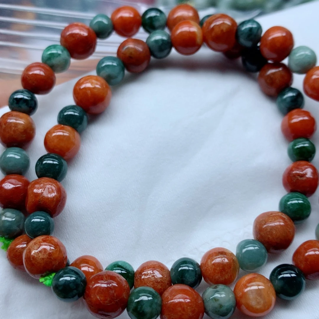 翡翠颈饰未镶嵌手串