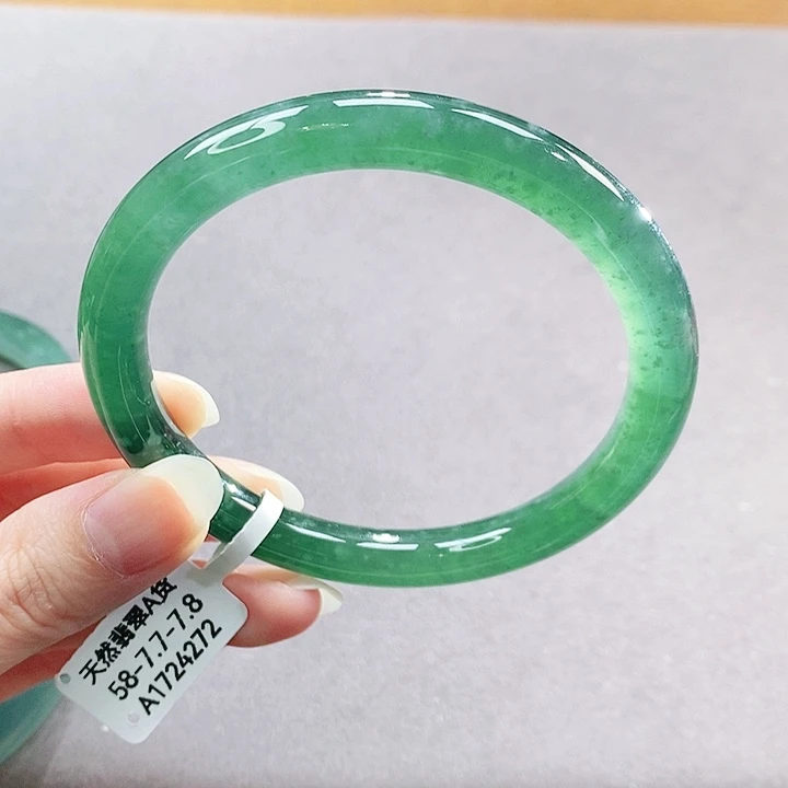 【闪购商品】未镶嵌手镯翡翠