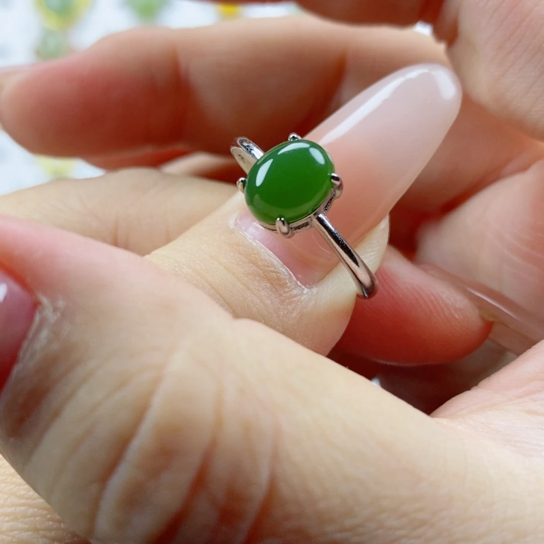 未镶嵌戒指和田玉（碧玉）