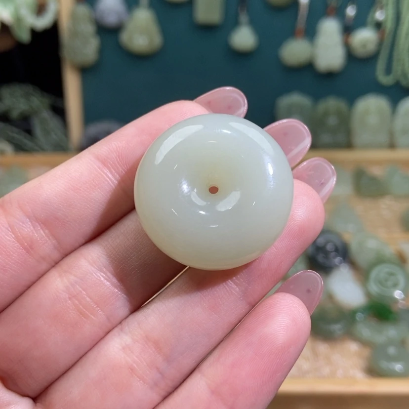 【闪购商品】和田玉颈饰未镶嵌可****了