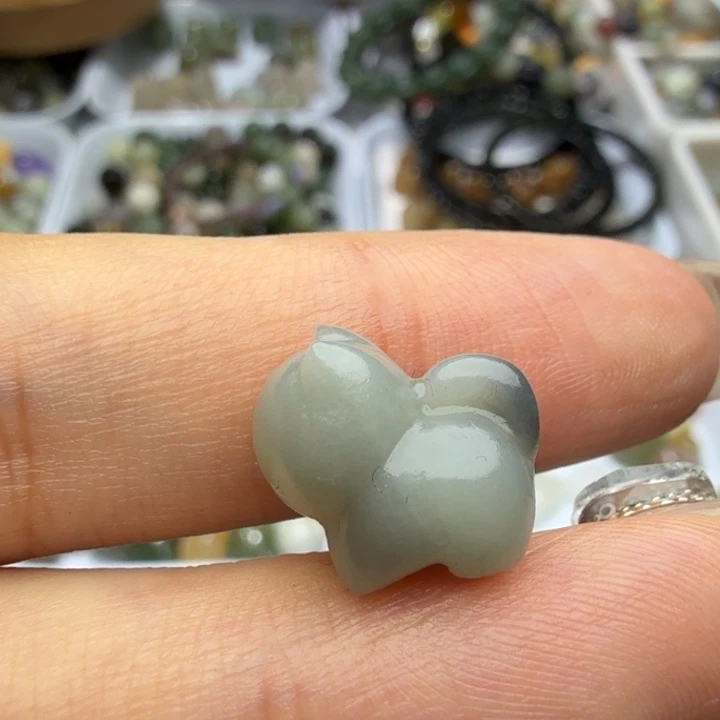 和田玉未镶嵌珠宝半成品