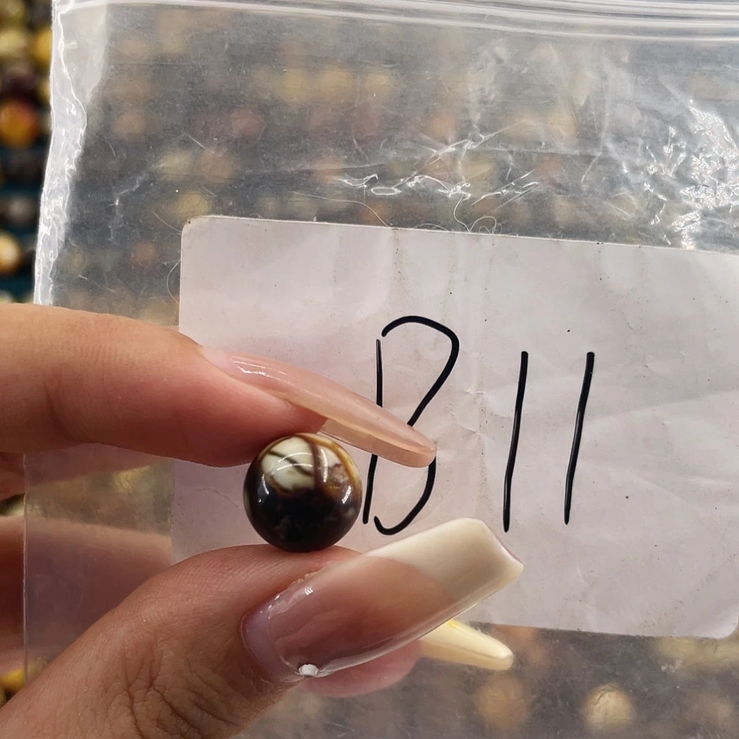 琥珀未镶嵌裸石11福利