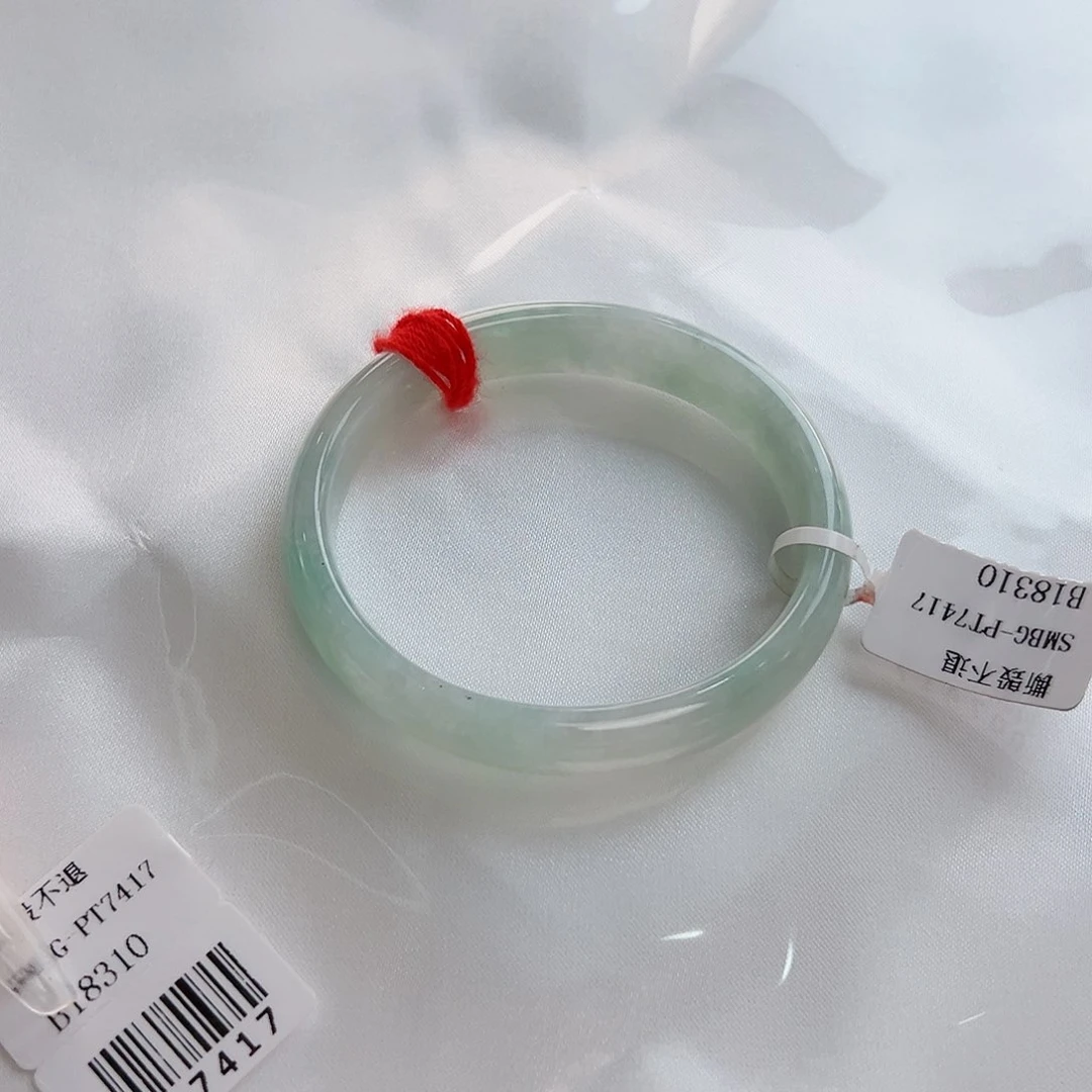 翡翠手镯未镶嵌52圈7417