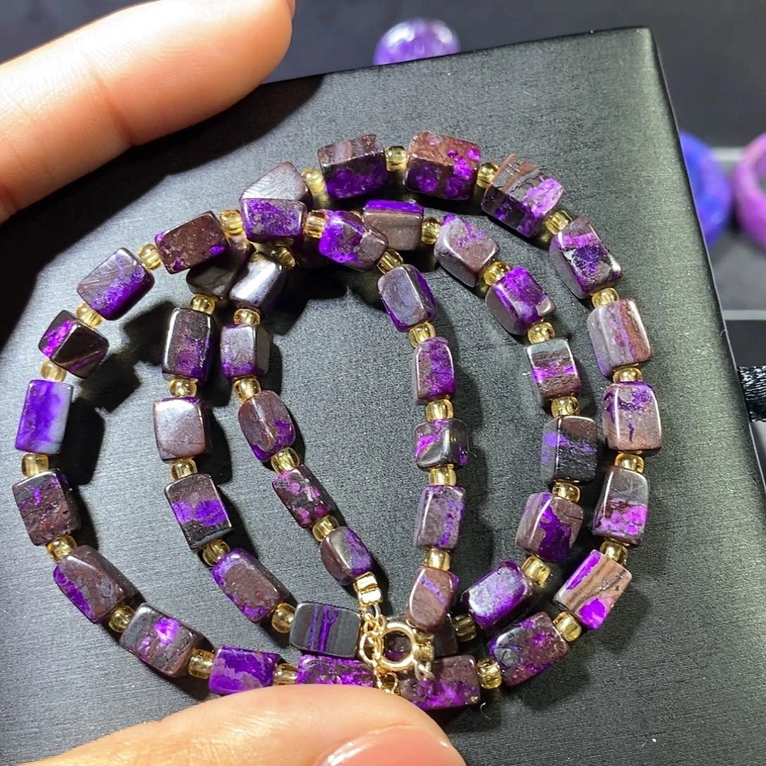 苏纪石（舒俱来）未镶嵌南非舒俱来丝绒方糖项链